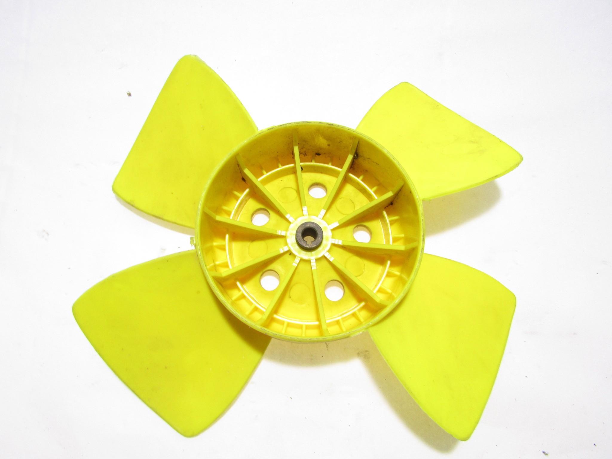 RADIATOR COOLING FAN ELECTRIC / ENGINE COOLING FAN CLUTCH . OEM N. 4214763  SPARE PART USED CAR FIAT 124 (1966 - 1974) DISPLACEMENT BENZINA 1,4 YEAR OF CONSTRUCTION 1966
