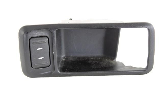 PUSH-BUTTON PANEL FRONT RIGHT OEM N. 3M5T-14529-AA SPARE PART USED CAR FORD FOCUS DA HCP DP MK2 BER/SW (2005 - 2008)  DISPLACEMENT DIESEL 2 YEAR OF CONSTRUCTION 2006