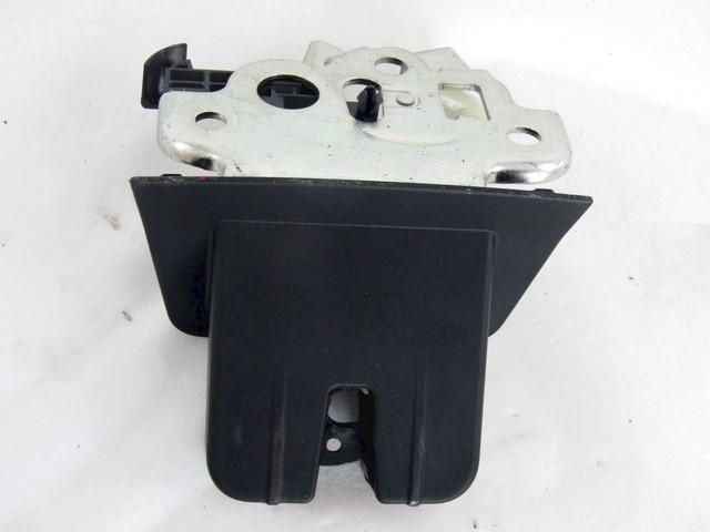 TRUNK LID LOCK OEM N. 8R0827505A SPARE PART USED CAR AUDI Q3 8U (2011 - 2014) DISPLACEMENT DIESEL 2 YEAR OF CONSTRUCTION 2012