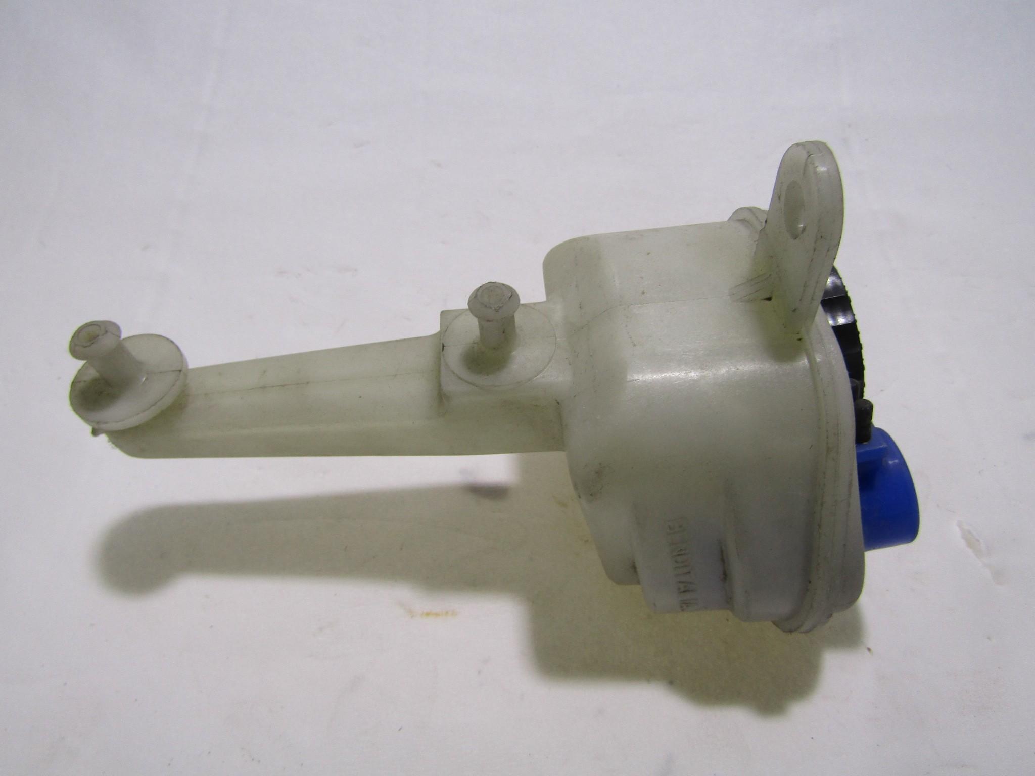 BRAKE MASTER CYLINDER OEM N. 557401146 SPARE PART USED CAR INNOCENTI NUOVA MINI / MINITRE / SMALL (1974 - 1993) DISPLACEMENT BENZINA 1,3 YEAR OF CONSTRUCTION 1985