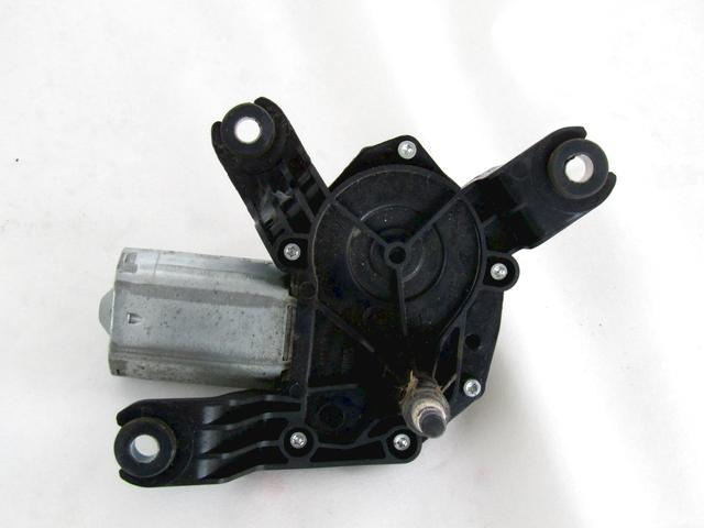 REAR WIPER MOTOR OEM N. 13163029 SPARE PART USED CAR OPEL CORSA D S07 (2006 - 2011)  DISPLACEMENT DIESEL 1,3 YEAR OF CONSTRUCTION 2011
