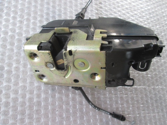 CENTRAL LOCKING OF THE RIGHT FRONT DOOR OEM N. 8200119121 ORIGINAL PART ESED RENAULT SCENIC/GRAND SCENIC (2003 - 2009) DIESEL 19  YEAR OF CONSTRUCTION 2006