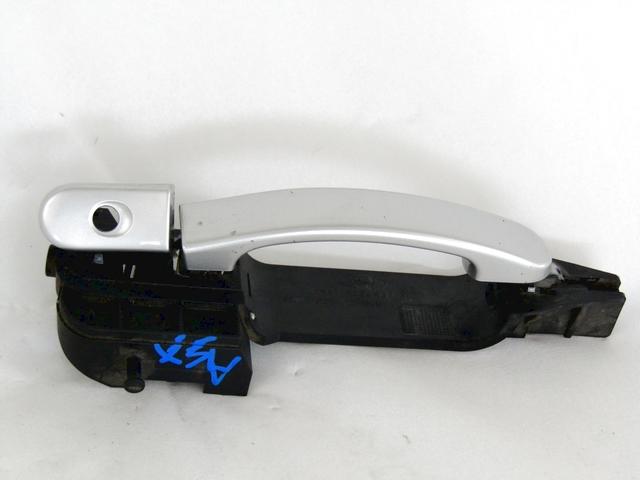 LEFT FRONT DOOR HANDLE OEM N. 1521067 SPARE PART USED CAR FORD FIESTA JH JD MK5 R (2005 - 2008)  DISPLACEMENT DIESEL 1,4 YEAR OF CONSTRUCTION 2006