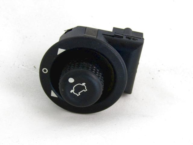 SWITCH ELECTRIC MIRRORS OEM N. 93BG17B676BB SPARE PART USED CAR FORD FIESTA JH JD MK5 R (2005 - 2008)  DISPLACEMENT DIESEL 1,4 YEAR OF CONSTRUCTION 2006