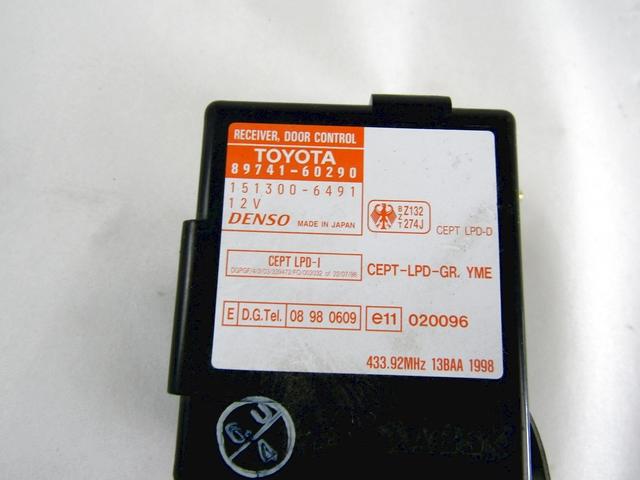 CONTROL OF THE FRONT DOOR OEM N. 89741-60290 SPARE PART USED CAR TOYOTA LAND CRUISER 80 90 J8 J9 (1990 - 1997) DISPLACEMENT DIESEL 3 YEAR OF CONSTRUCTION 1999