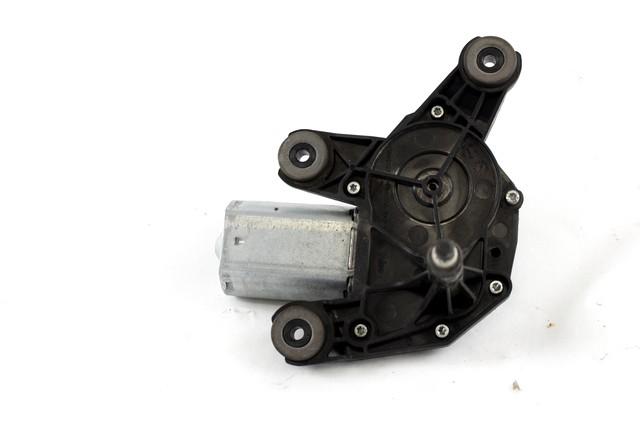 REAR WIPER MOTOR OEM N. 51757867 SPARE PART USED CAR FIAT PUNTO 199 MK3 (2011 - 2017) DISPLACEMENT BENZINA/METANO 1,4 YEAR OF CONSTRUCTION 2015
