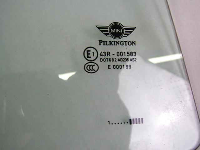 DOOR WINDOW, TINTED GLASS, REAR RIGHT OEM N. 51359800638 SPARE PART USED CAR MINI COUNTRYMAN R60 (2010 - 2014) DISPLACEMENT DIESEL 2 YEAR OF CONSTRUCTION 2011