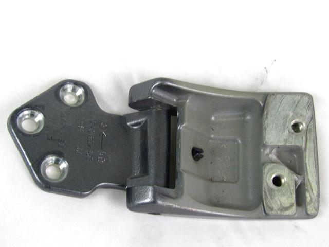 HINGE, TRUNK LID, OEM N. 7H0827152 SPARE PART USED CAR VOLKSWAGEN TRANSPORTER T5 / CARAVELLE (2003 - 2015) DISPLACEMENT   YEAR OF CONSTRUCTION 2012