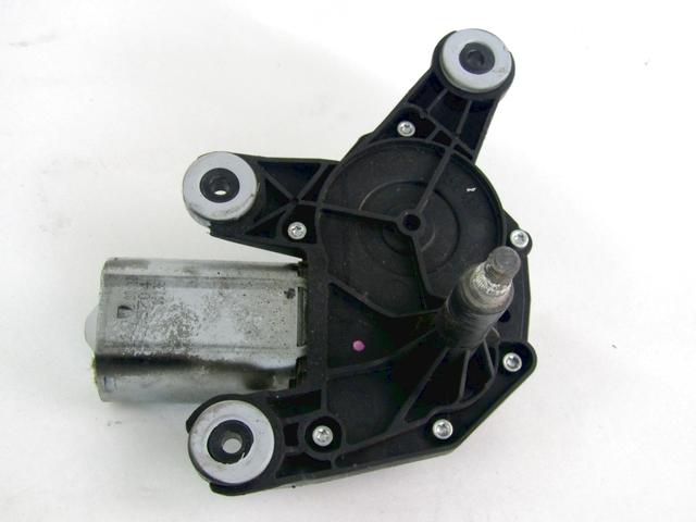 REAR WIPER MOTOR OEM N. 51757867 SPARE PART USED CAR FIAT GRANDE PUNTO 199 (2005 - 2012)  DISPLACEMENT BENZINA 1,4 YEAR OF CONSTRUCTION 2006