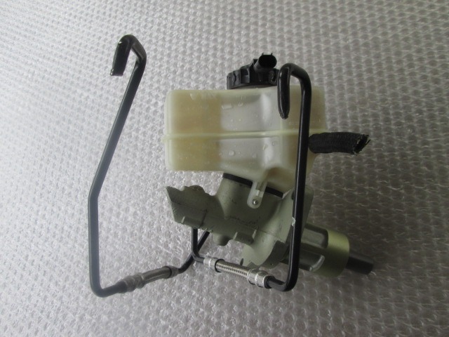 BRAKE MASTER CYLINDER OEM N. 34336785662 ORIGINAL PART ESED BMW SERIE 1 BER/COUPE/CABRIO E81/E82/E87/E88 (2003 - 2007) DIESEL 20  YEAR OF CONSTRUCTION 2004