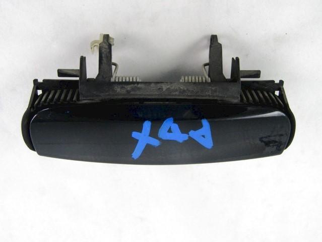 RIGHT FRONT DOOR HANDLE OEM N. 8E0839207 SPARE PART USED CAR AUDI A3 MK2 8P 8PA 8P1 (2003 - 2008) DISPLACEMENT BENZINA 1,6 YEAR OF CONSTRUCTION 2005