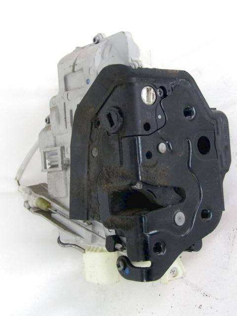 CENTRAL REAR RIGHT DOOR LOCKING OEM N. 4F1839016 SPARE PART USED CAR AUDI A3 MK2 8P 8PA 8P1 (2003 - 2008) DISPLACEMENT BENZINA 1,6 YEAR OF CONSTRUCTION 2005