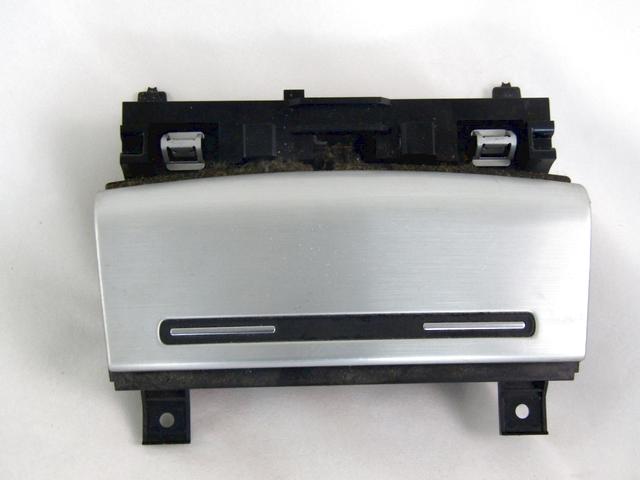 ASHTRAY INSERT OEM N. 8P0857951 SPARE PART USED CAR AUDI A3 MK2 8P 8PA 8P1 (2003 - 2008) DISPLACEMENT BENZINA 1,6 YEAR OF CONSTRUCTION 2005