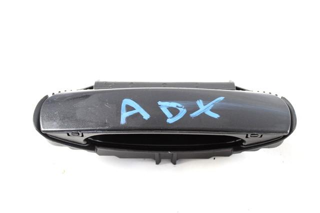RIGHT FRONT DOOR HANDLE OEM N. 8E0839207 SPARE PART USED CAR AUDI A3 MK2 8P 8PA 8P1 (2003 - 2008) DISPLACEMENT DIESEL 2 YEAR OF CONSTRUCTION 2003