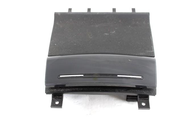 ASHTRAY INSERT OEM N. 8P0857951 SPARE PART USED CAR AUDI A3 MK2 8P 8PA 8P1 (2003 - 2008) DISPLACEMENT DIESEL 2 YEAR OF CONSTRUCTION 2003