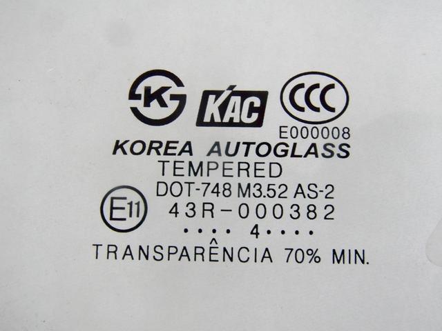 DOOR WINDOW, FRONT RIGHT OEM N. 8242126000 SPARE PART USED CAR HYUNDAI SANTA FE SM MK1 (2000 - 2006)  DISPLACEMENT DIESEL 2 YEAR OF CONSTRUCTION 2005