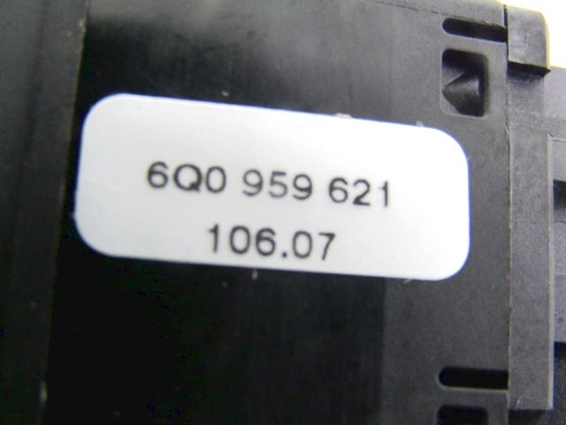 VARIOUS SWITCHES OEM N. 6Q0959621 SPARE PART USED CAR VOLKSWAGEN POLO 9N R (2005 - 10/2009)  DISPLACEMENT DIESEL 1,4 YEAR OF CONSTRUCTION 2007