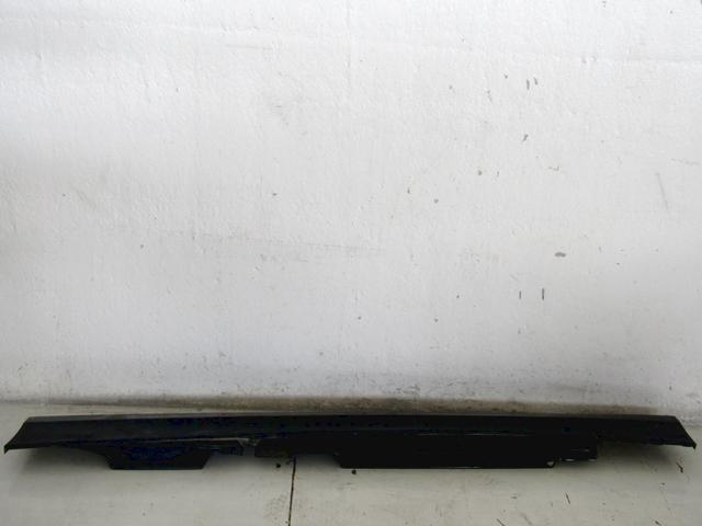 TRIM, SILL / WHEEL ARCH OEM N. 51777184353 SPARE PART USED CAR BMW SERIE 1 BER/COUPE/CABRIO E81/E82/E87/E88 LCI R (2007 - 2013)  DISPLACEMENT DIESEL 2 YEAR OF CONSTRUCTION 2010