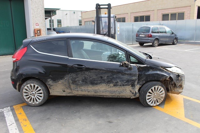 FORD FIESTA 1.6 D 70KW 5M 3P (2010) RICAMBI IN MAGAZZINO