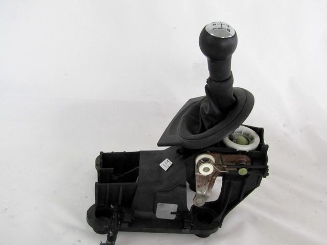 GEARBOX MECHANISM WITH CAP AND KNOB OEM N. 9688691580 SPARE PART USED CAR CITROEN C4 MK1 / COUPE L LC (2004 - 08/2009)  DISPLACEMENT DIESEL 1,6 YEAR OF CONSTRUCTION 2009