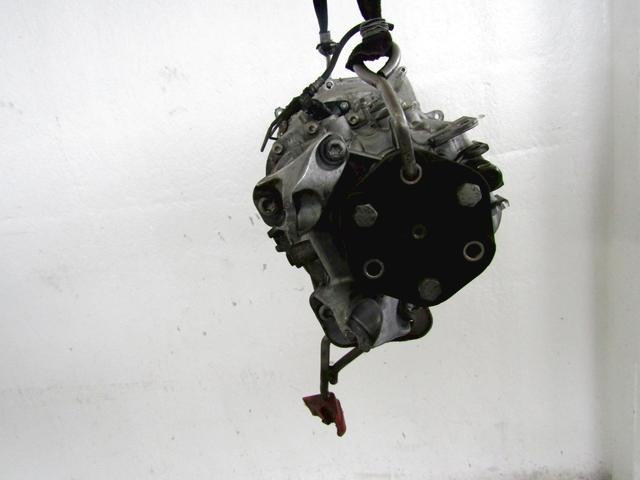 MANUAL TRANSMISSION OEM N. 23007533818 CAMBIO MECCANICO SPARE PART USED CAR BMW SERIE 3 BER/SW/COUPE/CABRIO E90/E91/E92/E93 (2005 - 08/2008)  DISPLACEMENT DIESEL 2 YEAR OF CONSTRUCTION 2007