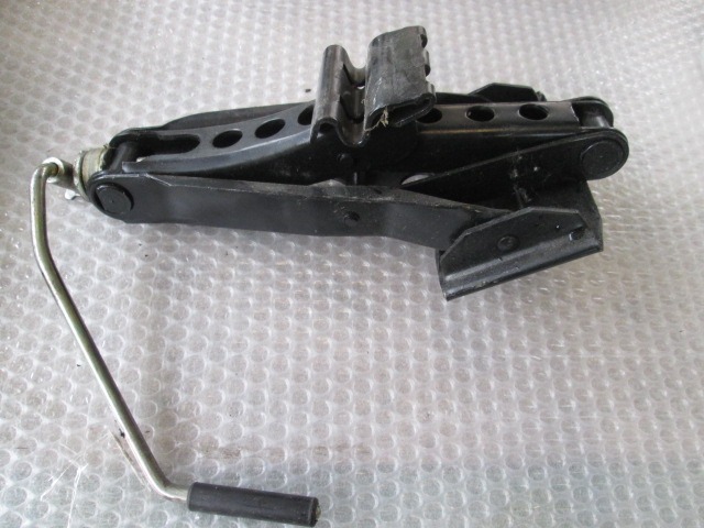 CRIC LIFTING MARTINETTO OEM N.  ORIGINAL PART ESED FIAT UNO MK2 (1989 - 1995)BENZINA 10  YEAR OF CONSTRUCTION 1994