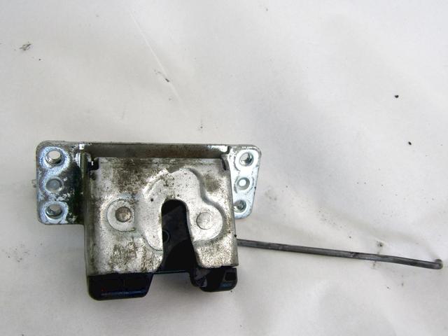TRUNK LID LOCK OEM N. 90563999 SPARE PART USED CAR OPEL ASTRA G T98 5P/3P/SW (1998 - 2003)  DISPLACEMENT DIESEL 1,7 YEAR OF CONSTRUCTION 2002