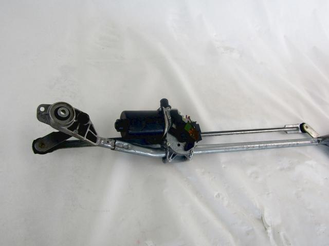 WINDSHIELD WIPER MOTOR OEM N. A1698201840 SPARE PART USED CAR MERCEDES CLASSE A W169 5P C169 3P R (05/2008 - 2012)  DISPLACEMENT DIESEL 2 YEAR OF CONSTRUCTION 2011