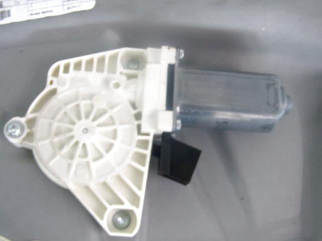 DOOR WINDOW LIFTING MECHANISM FRONT OEM N. 18263 SISTEMA ALZACRISTALLO PORTA ANTERIORE ELETTR SPARE PART USED CAR MERCEDES CLASSE A W169 5P C169 3P R (05/2008 - 2012)  DISPLACEMENT DIESEL 2 YEAR OF CONSTRUCTION 2011