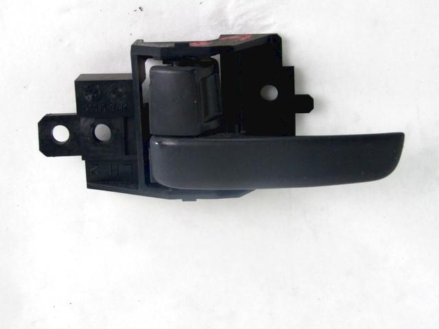 DOOR HANDLE INSIDE OEM N. 5716A477XA SPARE PART USED CAR MITSUBISHI SPACE STAR A0A (DAL 2012)  DISPLACEMENT BENZINA 1,3 YEAR OF CONSTRUCTION 2014