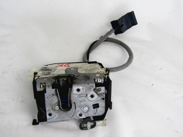 CENTRAL LOCKING OF THE RIGHT FRONT DOOR OEM N. 556769 SPARE PART USED CAR MINI COOPER / ONE R56 (2007 - 2013)  DISPLACEMENT DIESEL 1,6 YEAR OF CONSTRUCTION 2009