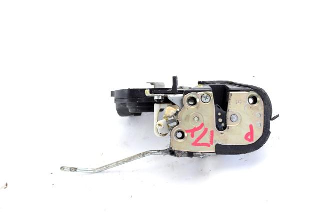 CENTRAL REAR RIGHT DOOR LOCKING OEM N. 6933042060 SPARE PART USED CAR TOYOTA RAV 4 A2 MK2 (2000 - 2006)  DISPLACEMENT BENZINA 2 YEAR OF CONSTRUCTION 2002