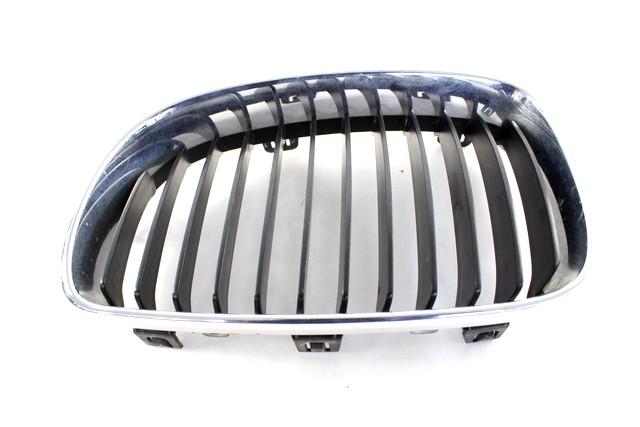 GRILLES . OEM N. 51137166439 SPARE PART USED CAR BMW SERIE 1 BER/COUPE/CABRIO E81/E82/E87/E88 LCI R (2007 - 2013)  DISPLACEMENT DIESEL 2 YEAR OF CONSTRUCTION 2008
