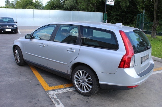 VOLVO V50 SW 1.6 D 80KW 5M 5P (2009) RICAMBI IN MAGAZZINO