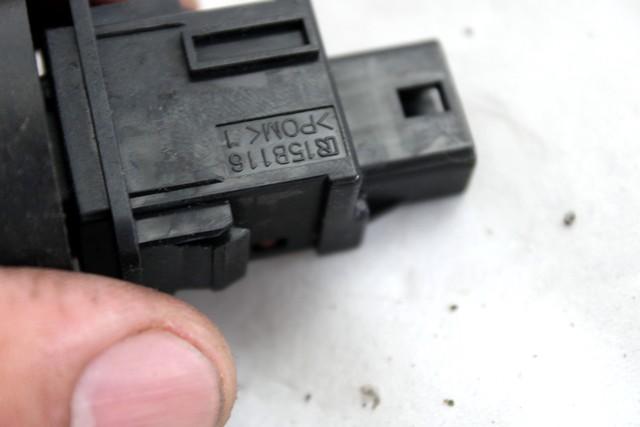 VARIOUS SWITCHES OEM N. 84724-42020 SPARE PART USED CAR TOYOTA RAV 4 A3 MK3 (2006 - 03/2009)  DISPLACEMENT DIESEL 2,2 YEAR OF CONSTRUCTION 2006