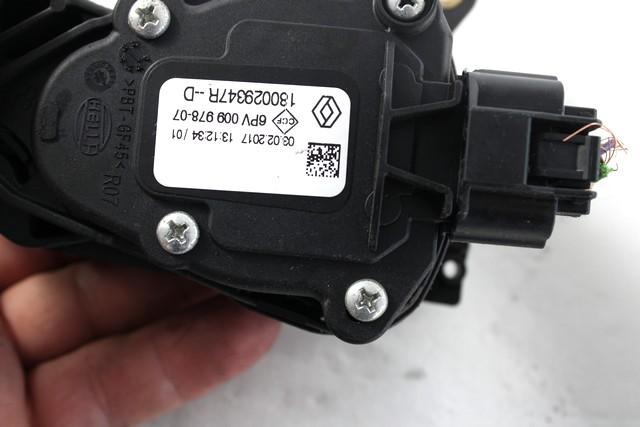 PEDALS & PADS  OEM N. 180029347R SPARE PART USED CAR RENAULT CLIO BH KH MK4 (2012 - 2019) DISPLACEMENT DIESEL 1,5 YEAR OF CONSTRUCTION 2017