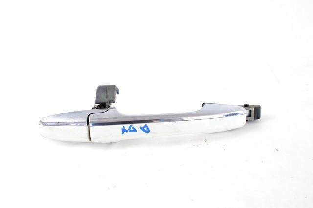 RIGHT FRONT DOOR HANDLE OEM N. 72140SNBG01ZA SPARE PART USED CAR HONDA CIVIC FN FK FD FA MK8 (2006 - 2012) DISPLACEMENT IBRIDO 1,3 YEAR OF CONSTRUCTION 2009