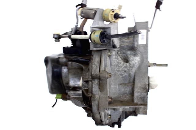 MANUAL TRANSMISSION OEM N. 8200133311 CAMBIO MECCANICO SPARE PART USED CAR RENAULT SCENIC/GRAND SCENIC JM0/1 MK2 (2003 - 2009)  DISPLACEMENT BENZINA 1,6 YEAR OF CONSTRUCTION 2003