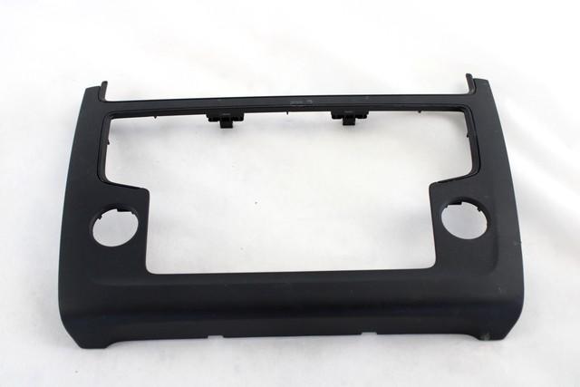 DASH PARTS / CENTRE CONSOLE OEM N. 6C0858071 SPARE PART USED CAR VOLKSWAGEN POLO 6R1 6C1 R (DAL 02/2014)  DISPLACEMENT BENZINA 1 YEAR OF CONSTRUCTION 2015
