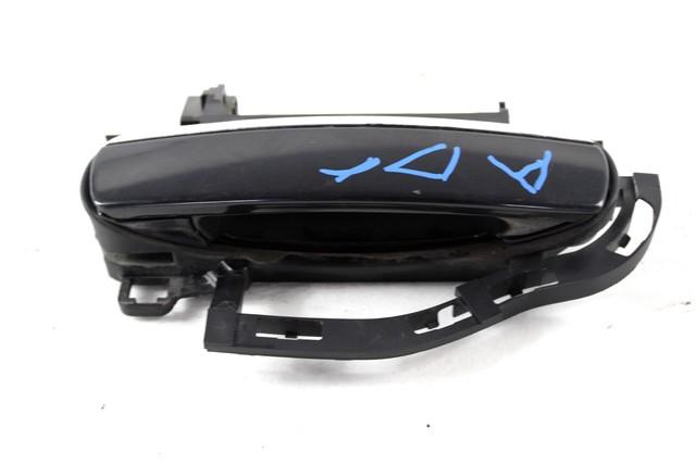 RIGHT FRONT DOOR HANDLE OEM N. 4F0837208B SPARE PART USED CAR AUDI A6 C6 4F2 4FH 4F5 BER/SW/ALLROAD (07/2004 - 10/2008)  DISPLACEMENT DIESEL 3 YEAR OF CONSTRUCTION 2006