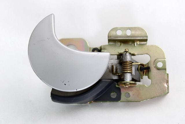 DOOR HANDLE INSIDE OEM N. 741050067 SPARE PART USED CAR DR 1 (2009 - 2014)  DISPLACEMENT BENZINA 1,3 YEAR OF CONSTRUCTION 2010