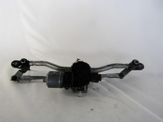 WINDSHIELD WIPER MOTOR OEM N. 390243019 SPARE PART USED CAR ALFA ROMEO GIULIETTA 940 (2010 - 2020)  DISPLACEMENT BENZINA 1,4 YEAR OF CONSTRUCTION 2012