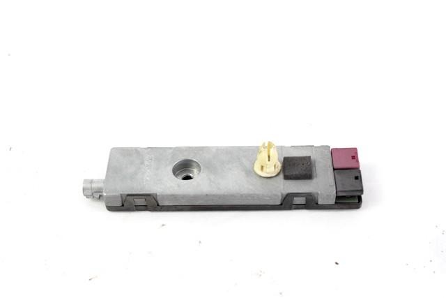 AMPLIFICATORE / CENTRALINA ANTENNA OEM N. A2048200089 SPARE PART USED CAR MERCEDES CLASSE C W204 BER/SW (2007 - 2011)  DISPLACEMENT DIESEL 2,2 YEAR OF CONSTRUCTION 2007