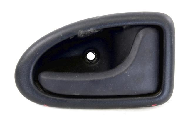 DOOR HANDLE INSIDE OEM N. 8200028995 SPARE PART USED CAR RENAULT CLIO BB CB MK2 R / CLIO STORIA (05/2001 - 2012)  DISPLACEMENT BENZINA 1,2 YEAR OF CONSTRUCTION 2003