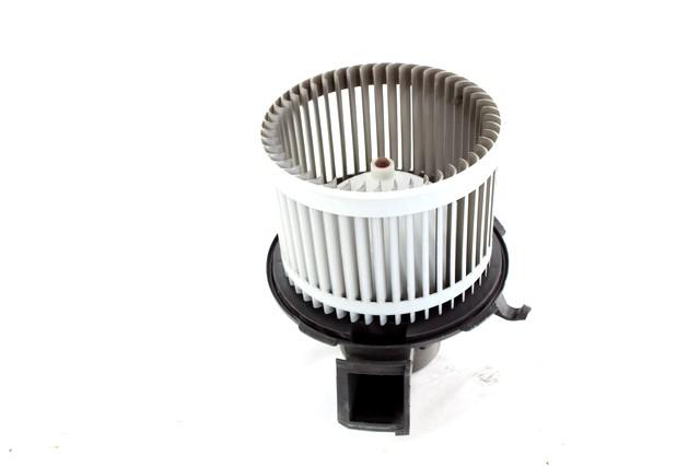 BLOWER UNIT OEM N. 77364885 SPARE PART USED CAR FIAT 500 CINQUECENTO 312 MK3 (2007 - 2015)  DISPLACEMENT BENZINA 1,2 YEAR OF CONSTRUCTION 2011