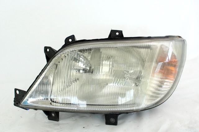 HEADLIGHT LEFT OEM N. A9018201061 SPARE PART USED CAR MERCEDES SPRINTER W901 (1995 - 2006) DISPLACEMENT DIESEL 2,7 YEAR OF CONSTRUCTION 2000
