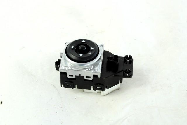 SWITCH ELECTRIC MIRRORS OEM N. 93573A6020 SPARE PART USED CAR HYUNDAI I30 GD MK2 (2011 - 2017) DISPLACEMENT BENZINA 1,6 YEAR OF CONSTRUCTION 2013