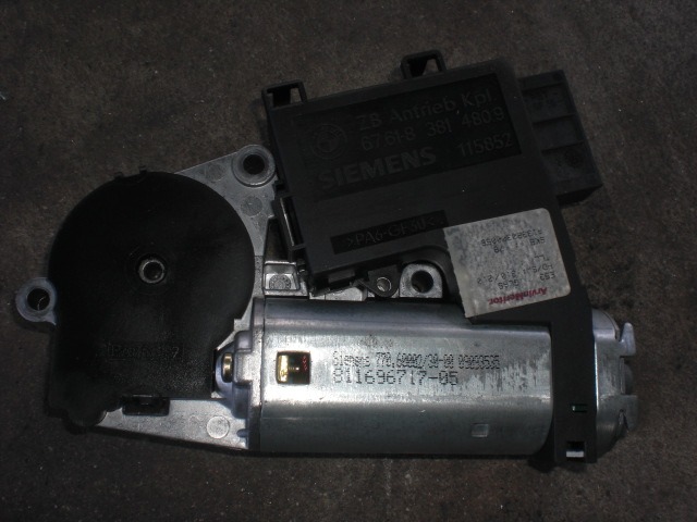 Sunroof Motor . OEM  BMW SERIE X5 E53 LCI RESTYLING (2003 - 2007)  30 DIESEL Year 2003 spare part used