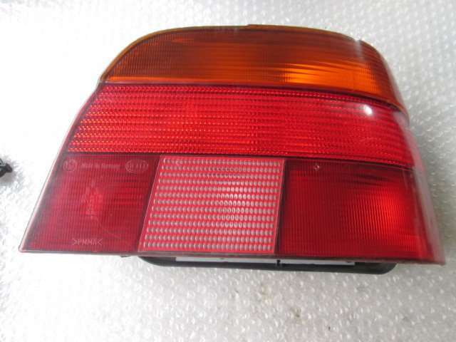 TAIL LIGHT, RIGHT OEM N. 63218363558 ORIGINAL PART ESED BMW SERIE 5 E39 BER/SW (1995 - 08/2000) DIESEL 25  YEAR OF CONSTRUCTION 1997