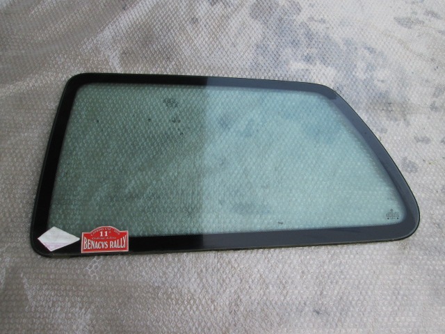 FIXED DOOR WINDOW, LEFT OEM N. 1H684041A SPARE PART USED CAR VOLKSWAGEN GOLF MK3 (08/1992 - 07/1998)  DISPLACEMENT 20 BENZINA YEAR OF CONSTRUCTION 1993